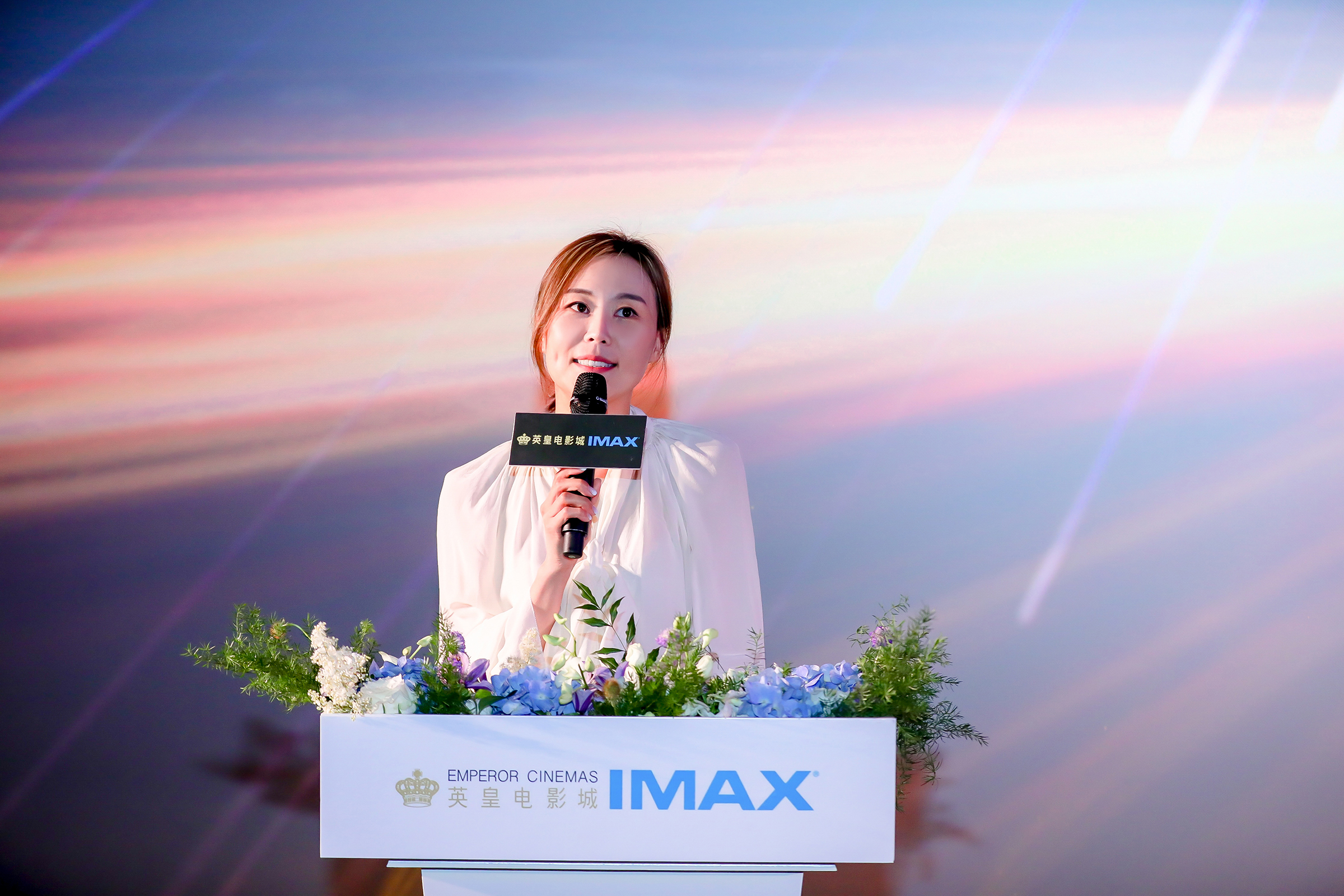 SKT观众热烈欢呼！，穆古鲁扎迎来十五赛季出色发挥观众掌声雷动的简单介绍AYX棋牌竞技