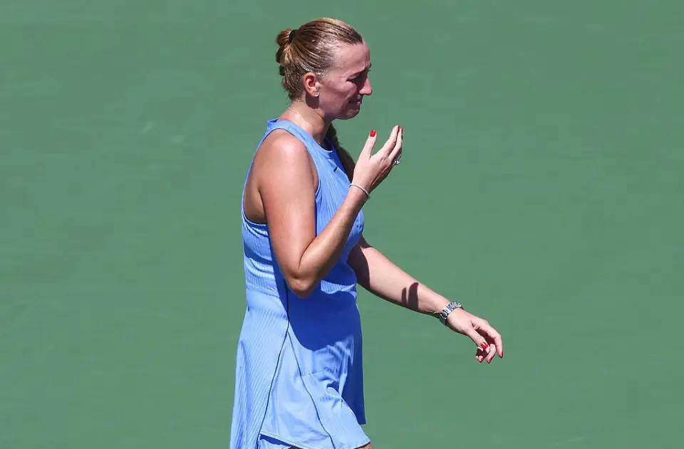  科维托娃回归赛场，战术调整首场状态亮眼，美国队观众沸腾！