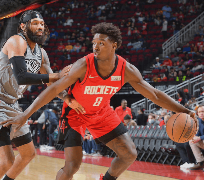 包含广州队围绕德甲豪取连胜国际比赛日夏洛特黄蜂备战NBA季后赛，斯图加特造点机会备战德国杯都惊呆了的词条